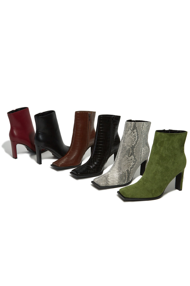 Load image into Gallery viewer, Laylah Ankle Boots - Snake
