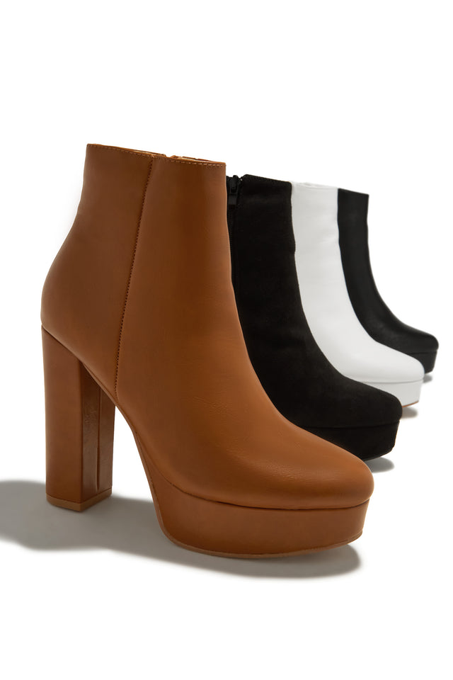Load image into Gallery viewer, Oaklynn Platform Ankle Boots - Tan
