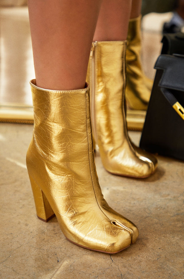 Load image into Gallery viewer, Alura Toe Split Block Heel Ankle Boots - Gold
