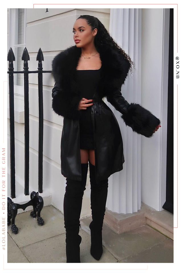Load image into Gallery viewer, Women Standing Wearing Black Fur Coat
