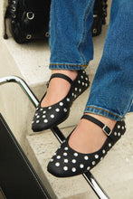 Load image into Gallery viewer, Aniston Embellished Flats - Black
