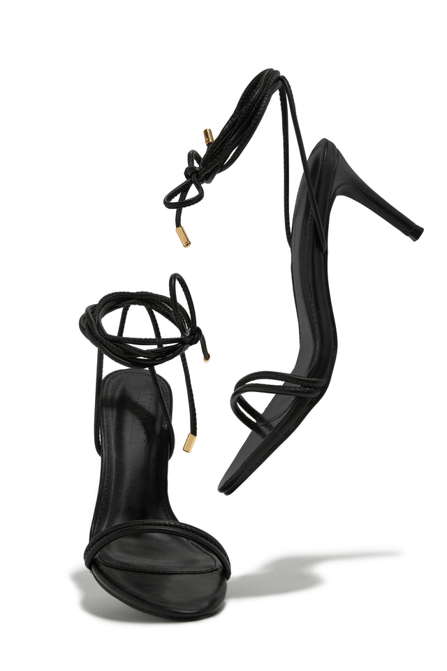 Load image into Gallery viewer, Ashantii Lace Up Mid Heels - Black

