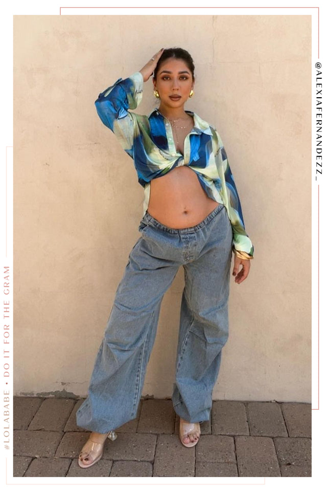 Load image into Gallery viewer, Bajo El Sol Cover Up Top - Blue Print

