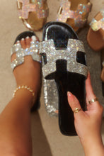 Load image into Gallery viewer, Women Holding Black Embellished Slip On Sandal
