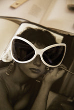Load image into Gallery viewer, Big Reveal - White
