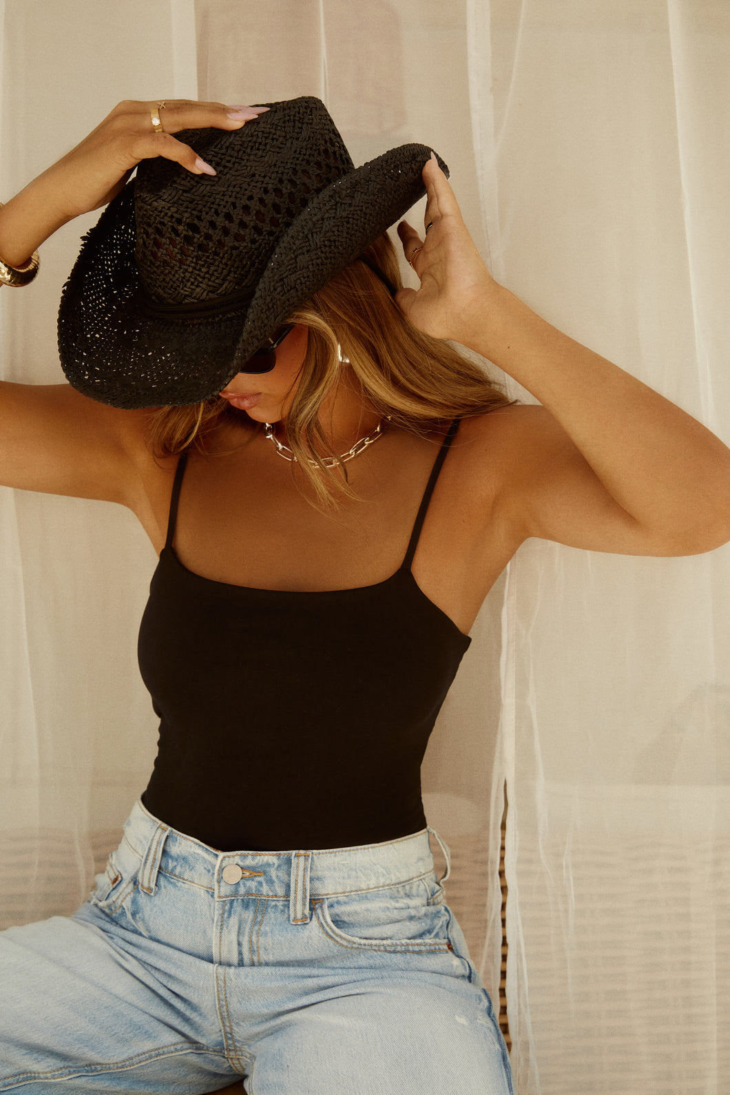 Emaria - Black