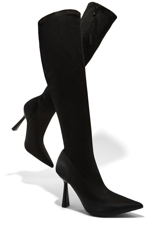 Load image into Gallery viewer, Black Closed Pointed Toe Boots
