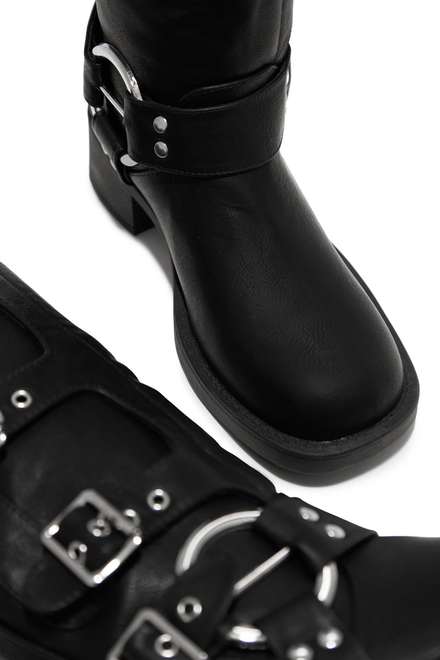 Load image into Gallery viewer, Black Boots
