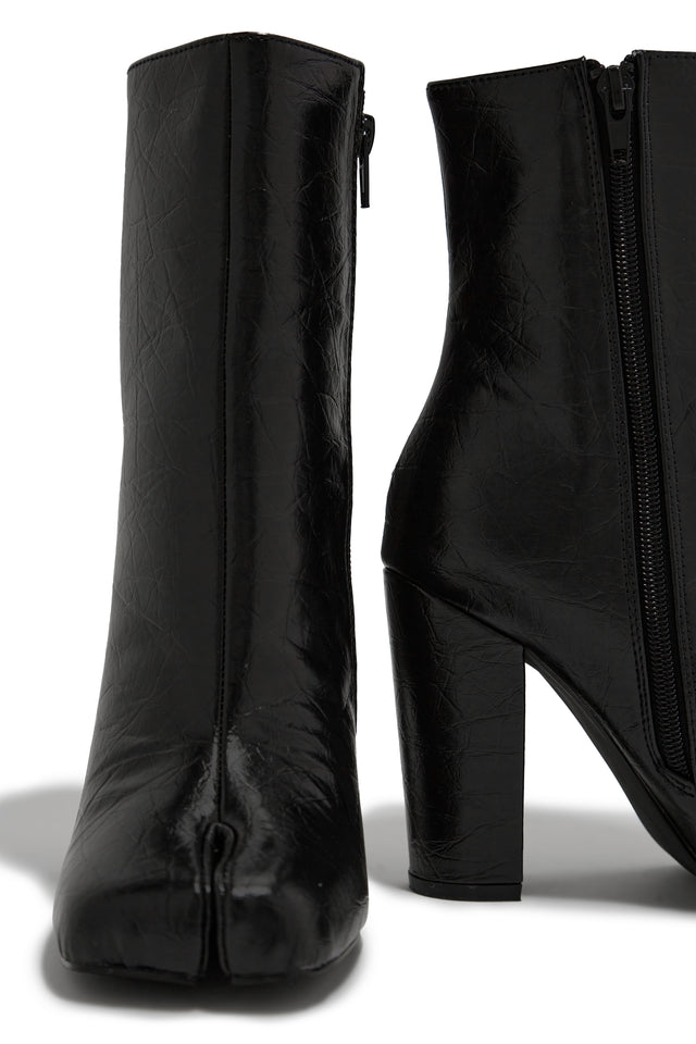 Load image into Gallery viewer, Alura - Black

