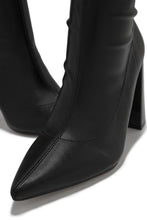 Load image into Gallery viewer, Giselle - Black
