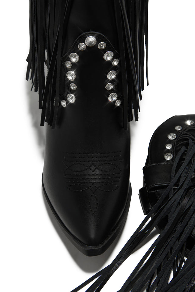 Load image into Gallery viewer, Black Cowgirl Boots with Fringe Detailing
