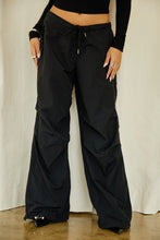 Load image into Gallery viewer, Fall Black Nylon Pant
