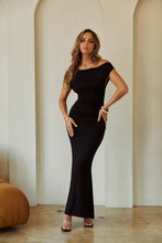Load image into Gallery viewer, Black Knit Maxi Dress
