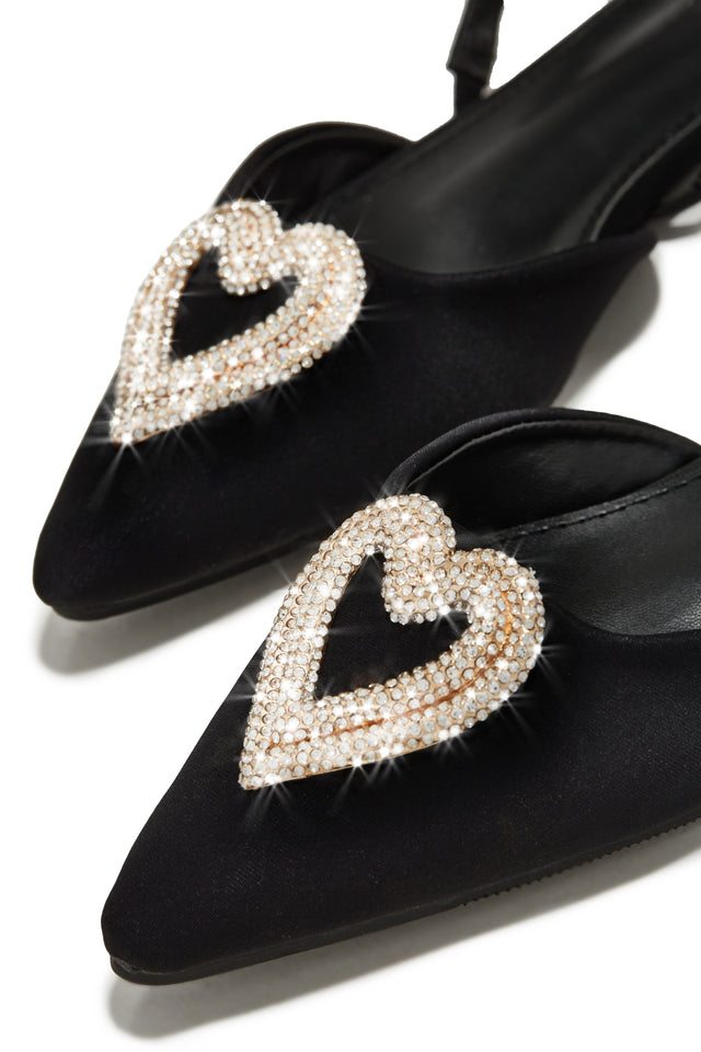 Load image into Gallery viewer, Black Pointed Toe Flats
