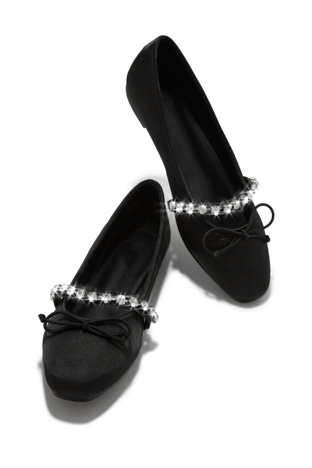 Load image into Gallery viewer, Black Flats with Silver embellishments
