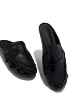 Load image into Gallery viewer, Julia Slip On Loafer Flats - Black

