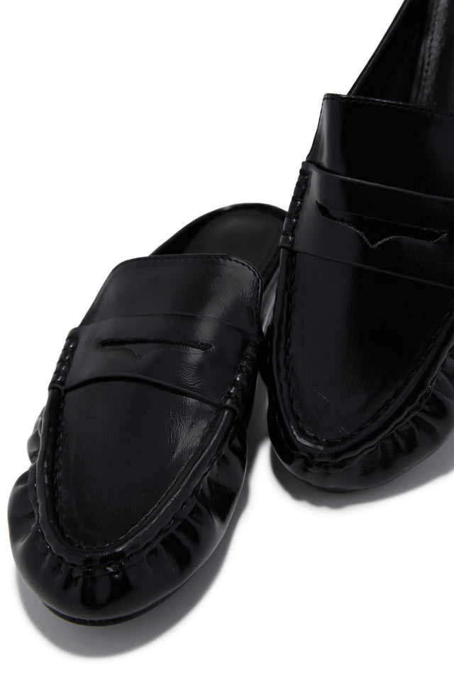 Load image into Gallery viewer, Julia Slip On Loafer Flats - Black
