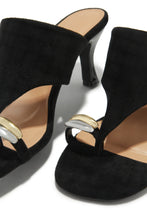 Load image into Gallery viewer, Anela Thong Strap Mule Heels - Black
