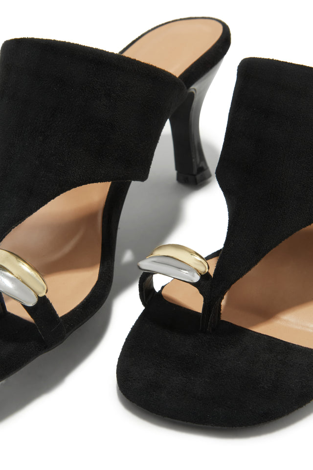 Load image into Gallery viewer, Anela Thong Strap Mule Heels - Black
