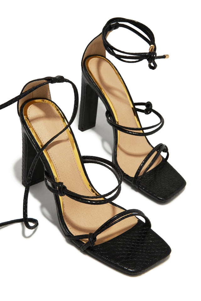 Load image into Gallery viewer, Black Single Sole Open Square Toe Lace Up Heels
