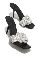 Load image into Gallery viewer, Black Embellished Mules
