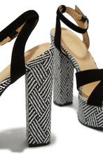 Load image into Gallery viewer, Black Heels
