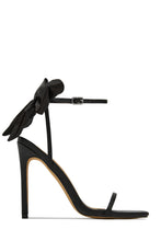 Load image into Gallery viewer, Pauline High Heels with Bow Detailing - Black
