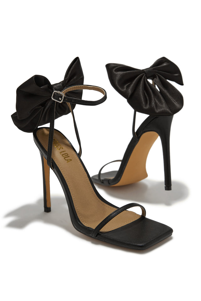 Load image into Gallery viewer, Pauline High Heels with Bow Detailing - Black
