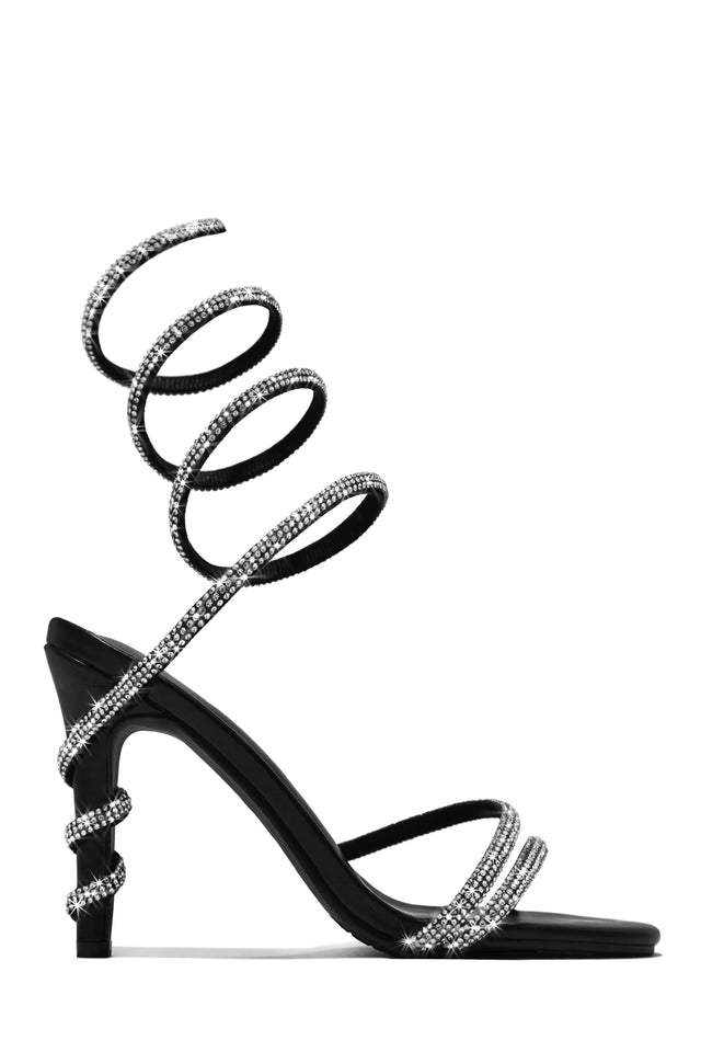 Load image into Gallery viewer, Black and Silver Heels
