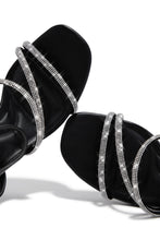 Load image into Gallery viewer, Annalise Embellished Mid Heels - Black
