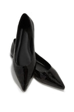 Load image into Gallery viewer, Black Closed Pointed Toe Flats
