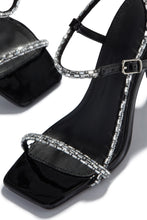 Load image into Gallery viewer, Black Single Sole Open Toe Heels
