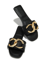 Load image into Gallery viewer, Black Slide On Summer Sandals
