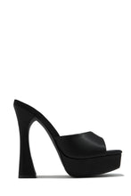 Load image into Gallery viewer, Kiani Platform High Heel Mules - Red
