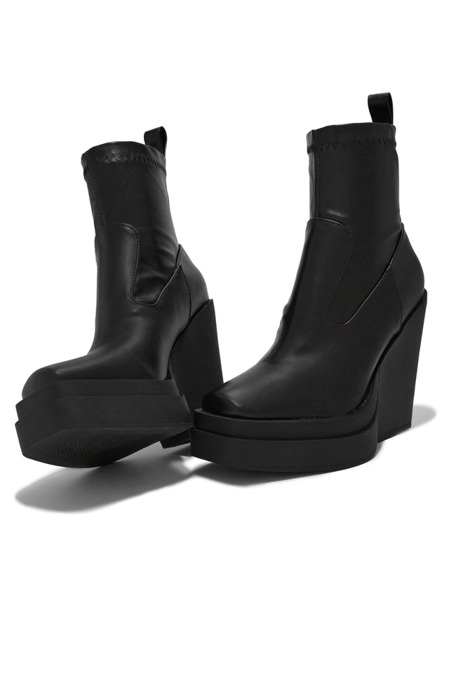Load image into Gallery viewer, Aleksandra Block Heel Platform Ankle Boots - Black
