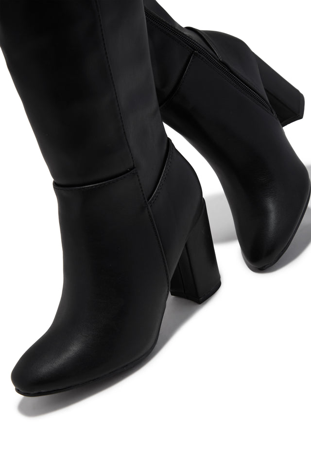 Load image into Gallery viewer, Colette Wide Fit Block Heel Boots - Black
