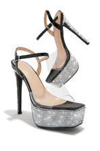 Load image into Gallery viewer, Black Platform Holiday Heels
