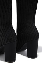 Load image into Gallery viewer, Shanelle Block Heel Boots - Black

