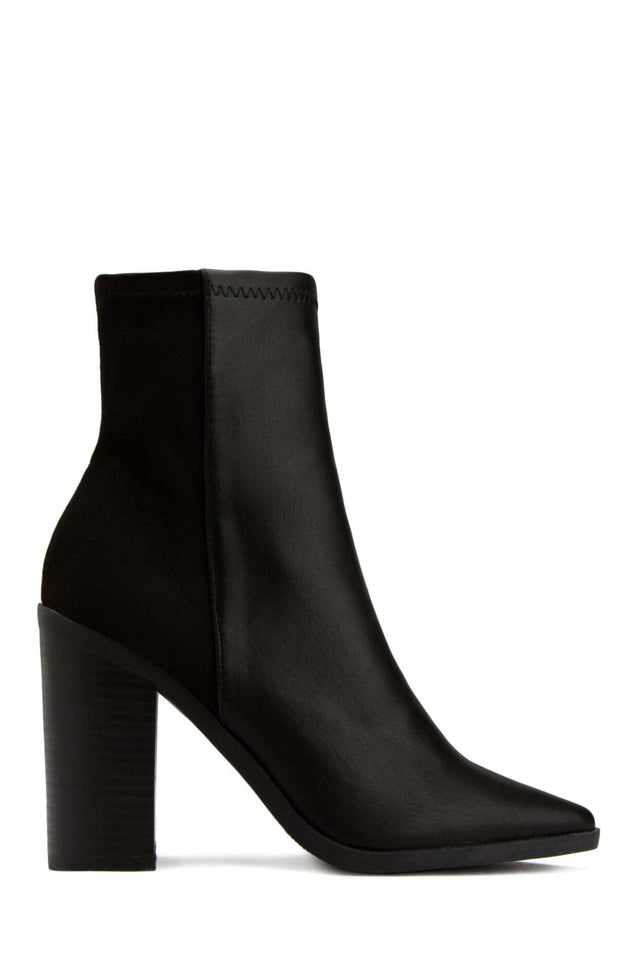 Load image into Gallery viewer, Triumph Block Heel Ankle Boots - Red
