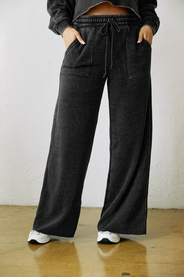 Load image into Gallery viewer, Black Acid Wash Jogger Pant
