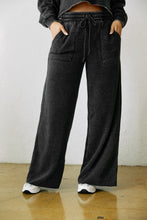 Load image into Gallery viewer, Black Wide Leg Jogger Pant
