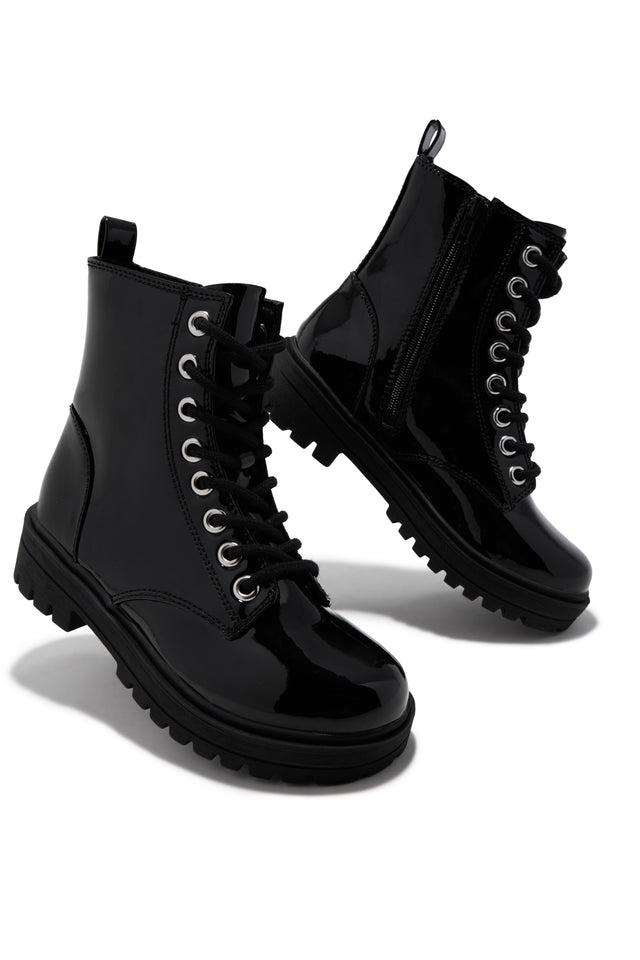 Load image into Gallery viewer, Rylen Lace Up Combat Boots - Black Pat

