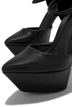 Load image into Gallery viewer, Closed Pointed toe black Heels 
