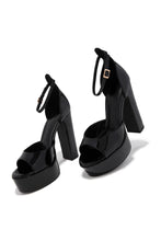 Load image into Gallery viewer, Aliyah Platform Block Heels - Black
