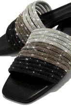 Load image into Gallery viewer, Beautiful Slip-on Sandals
