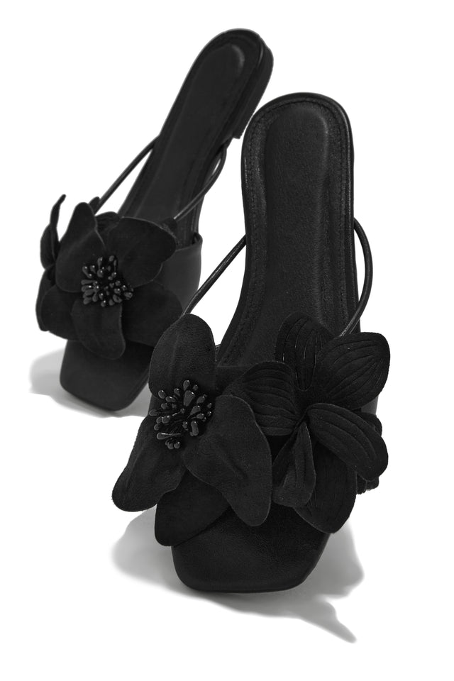 Load image into Gallery viewer, Black Sandals
