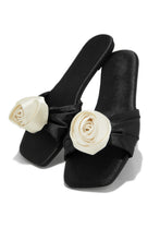 Load image into Gallery viewer, Black and White Slip On Sandals
