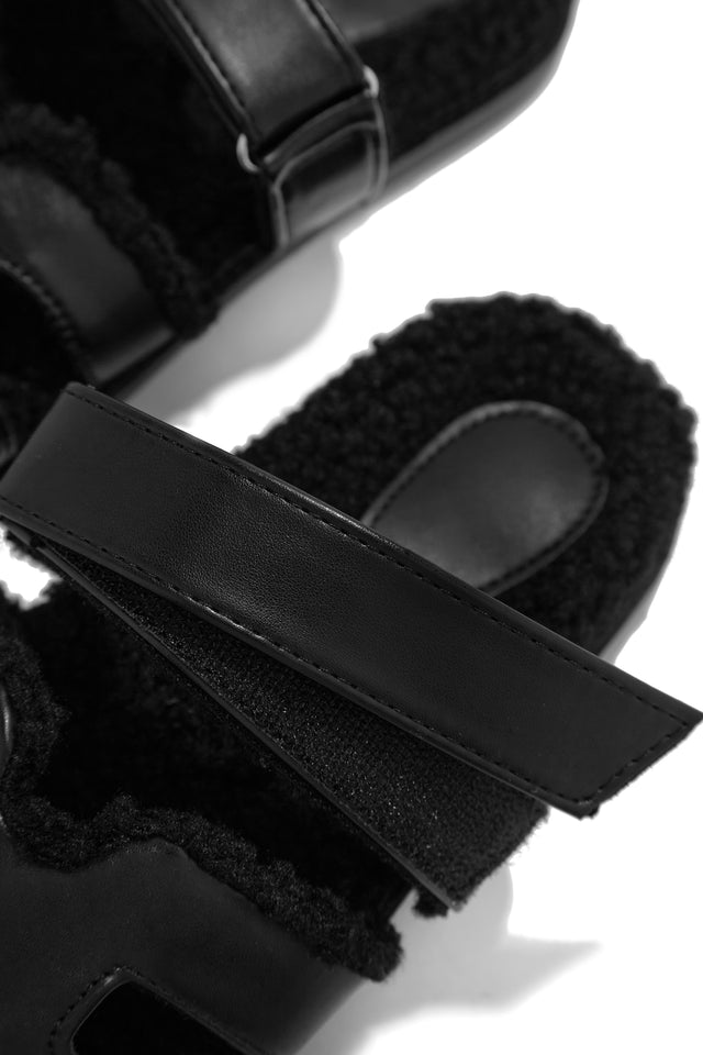 Load image into Gallery viewer, Black Faux Sherpa Slip On Sandals with Velcro Strap
