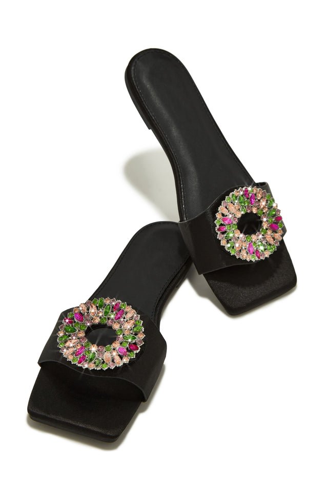 Load image into Gallery viewer, Black Sandal with Multi Stone Pendant Detail
