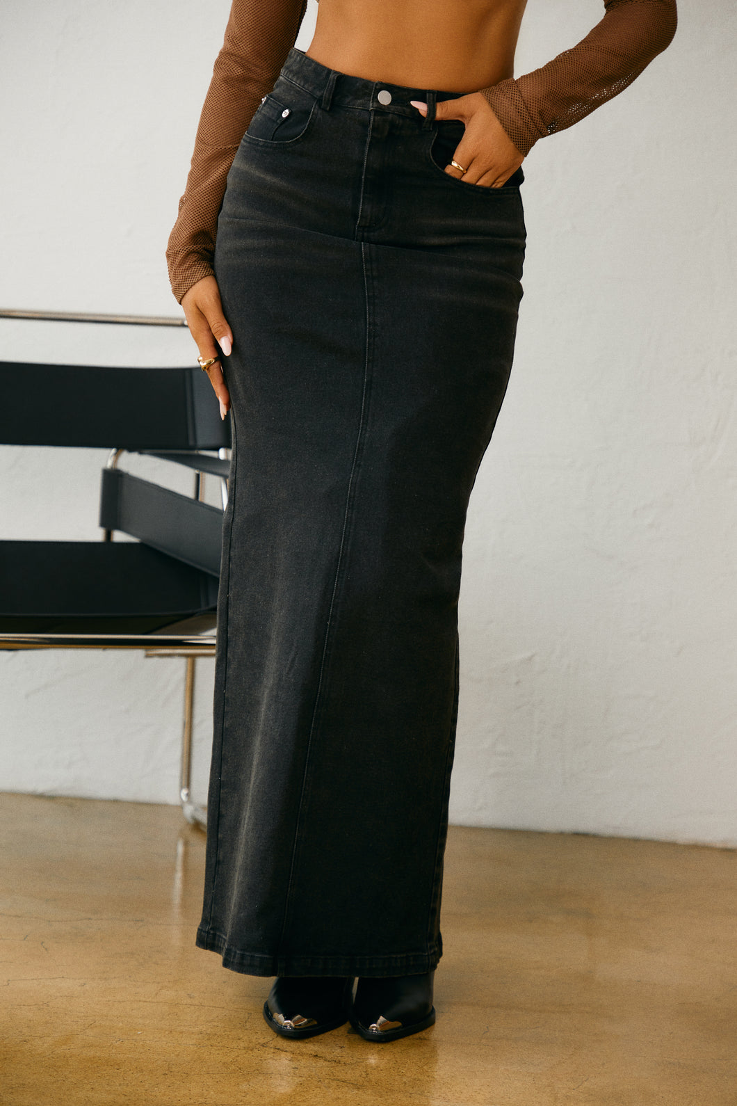 Prefall Black Skirt Outfit